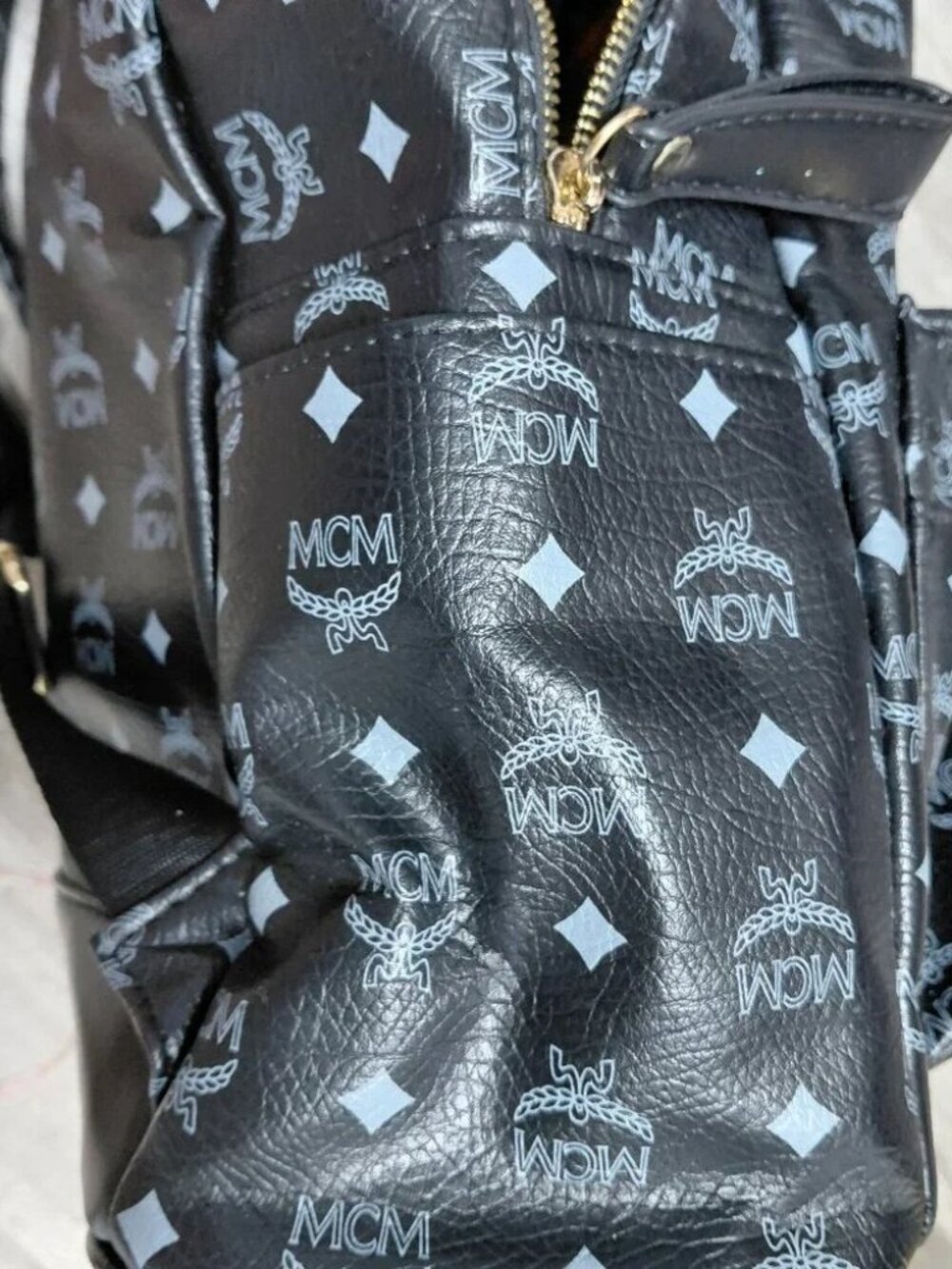 MCM Stark Front Studs Backpack - Picture 4 of 8